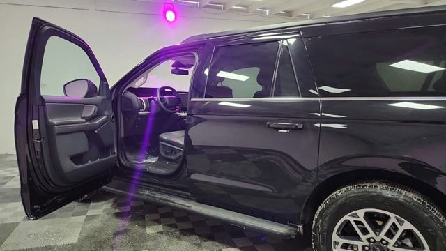 Certified 2025 Ford Expedition Max Active image 17