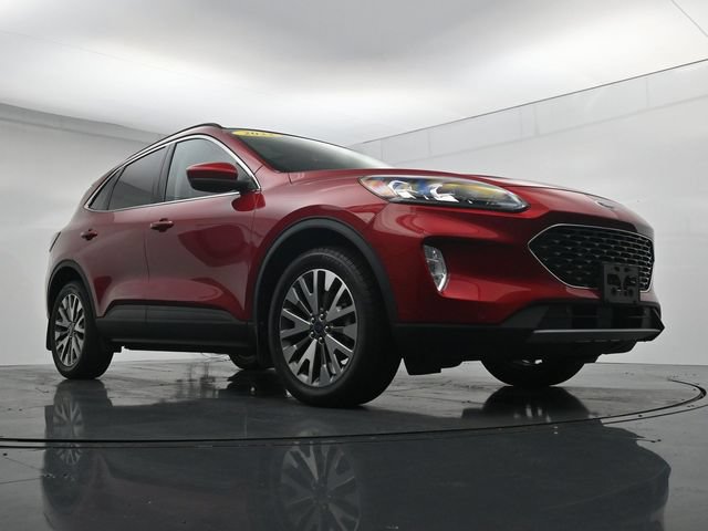 Certified 2022 Ford Escape Titanium w/ Class II Trailer Tow Package AWD/4WD image 29
