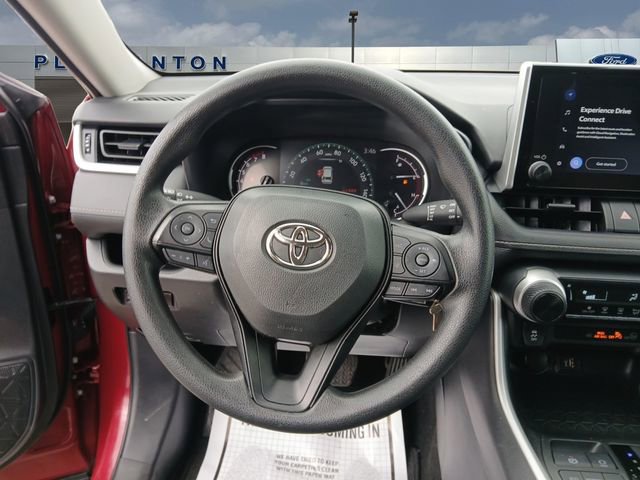 Used 2025 Toyota RAV4 LE FWD image 12