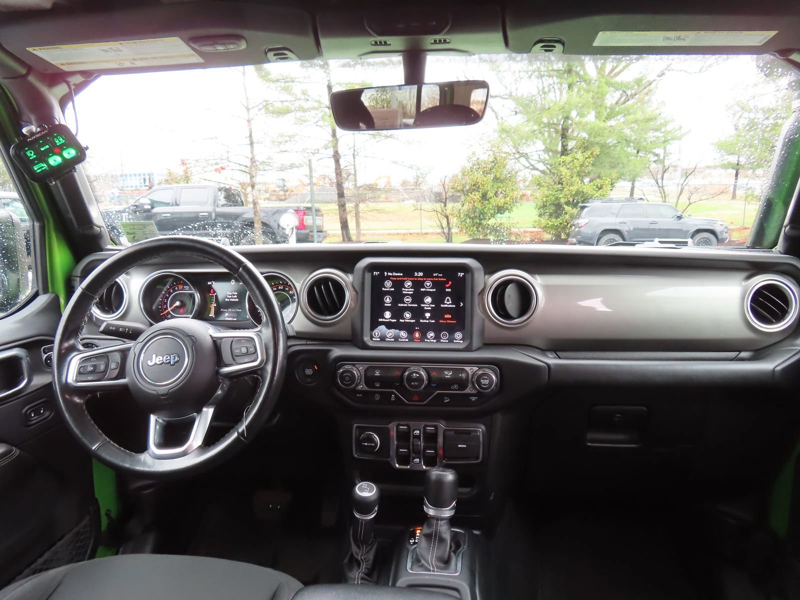 Used 2019 Jeep Wrangler Unlimited Sahara image 20