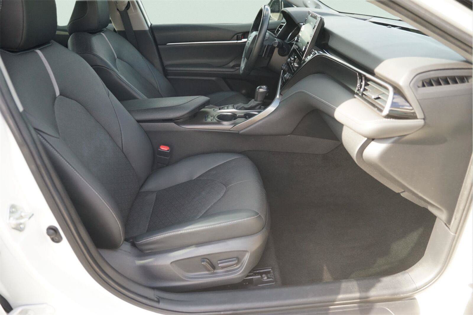 Used 2021 Toyota Camry XSE w/ Navigation Package FWD image 19