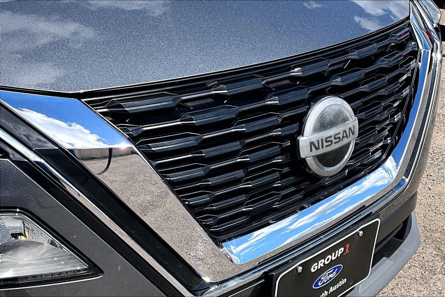 Used 2021 Nissan Rogue SV w/ Premium Package FWD image 30