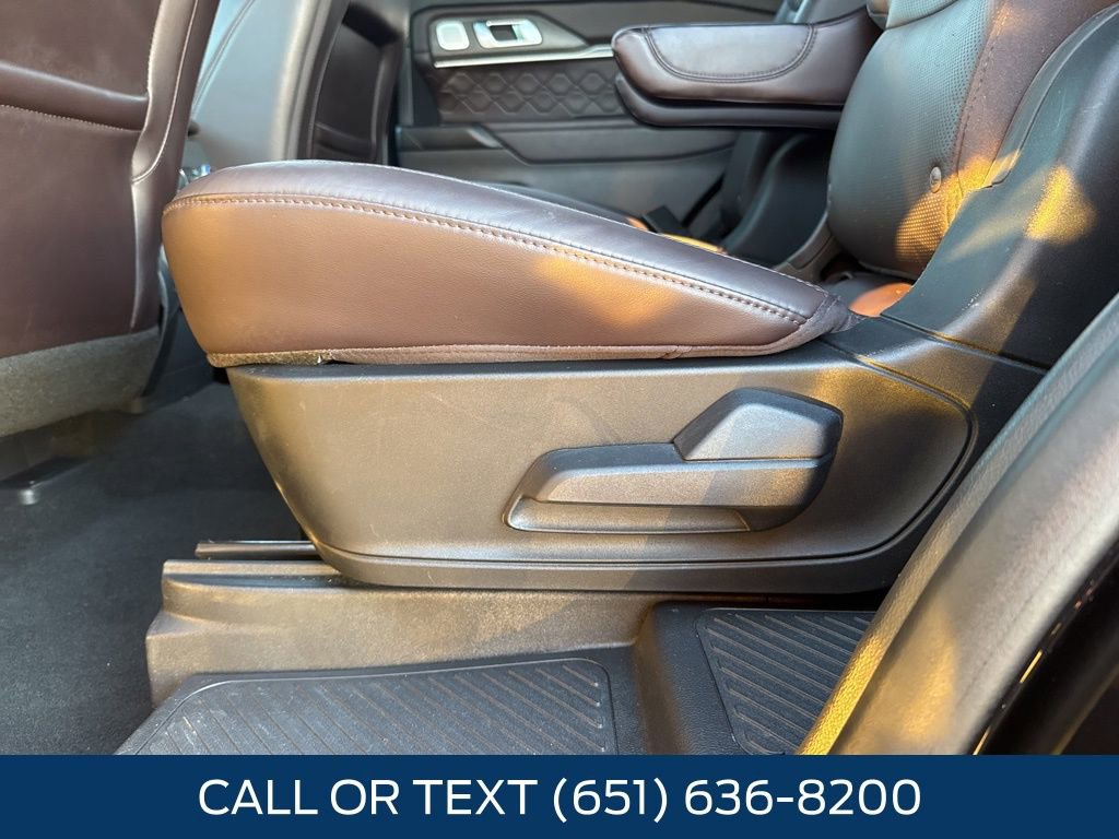 Certified 2025 Ford Explorer Platinum w/ Ultimate Package image 35