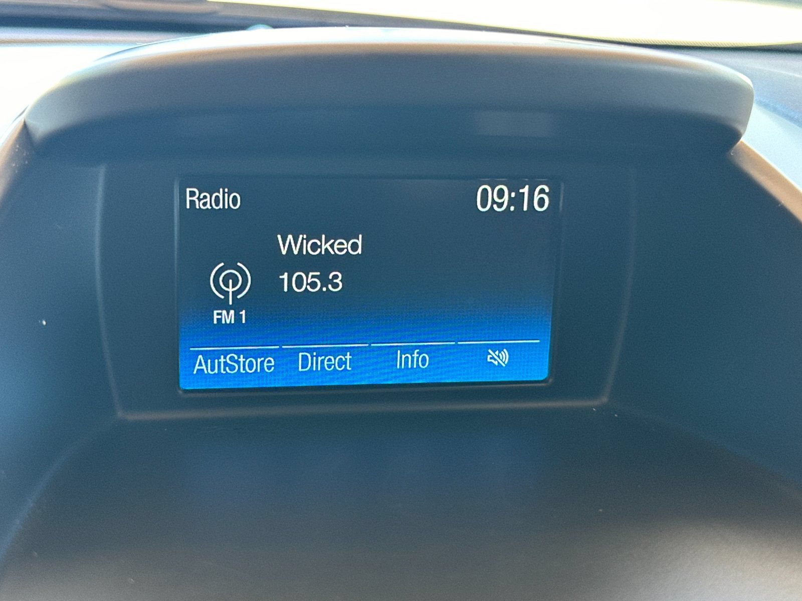 Certified 2018 Ford Fiesta S FWD image 16