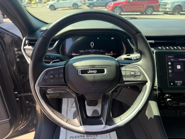 Used 2021 Jeep Grand Cherokee L Laredo AWD/4WD image 12