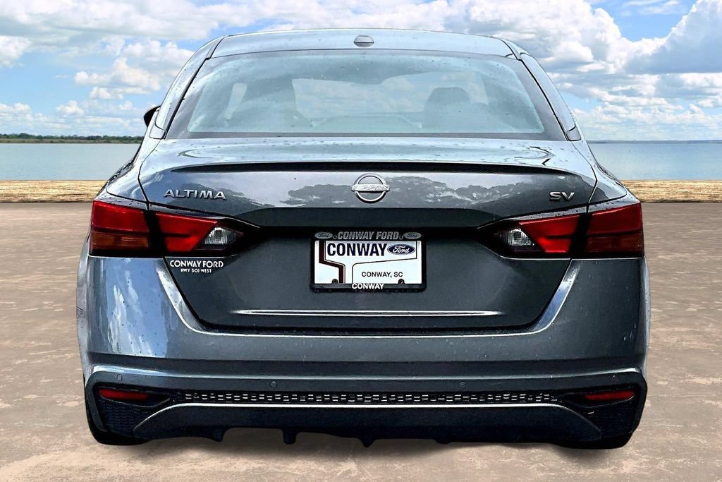 Used 2024 Nissan Altima 2.5 SV FWD image 7