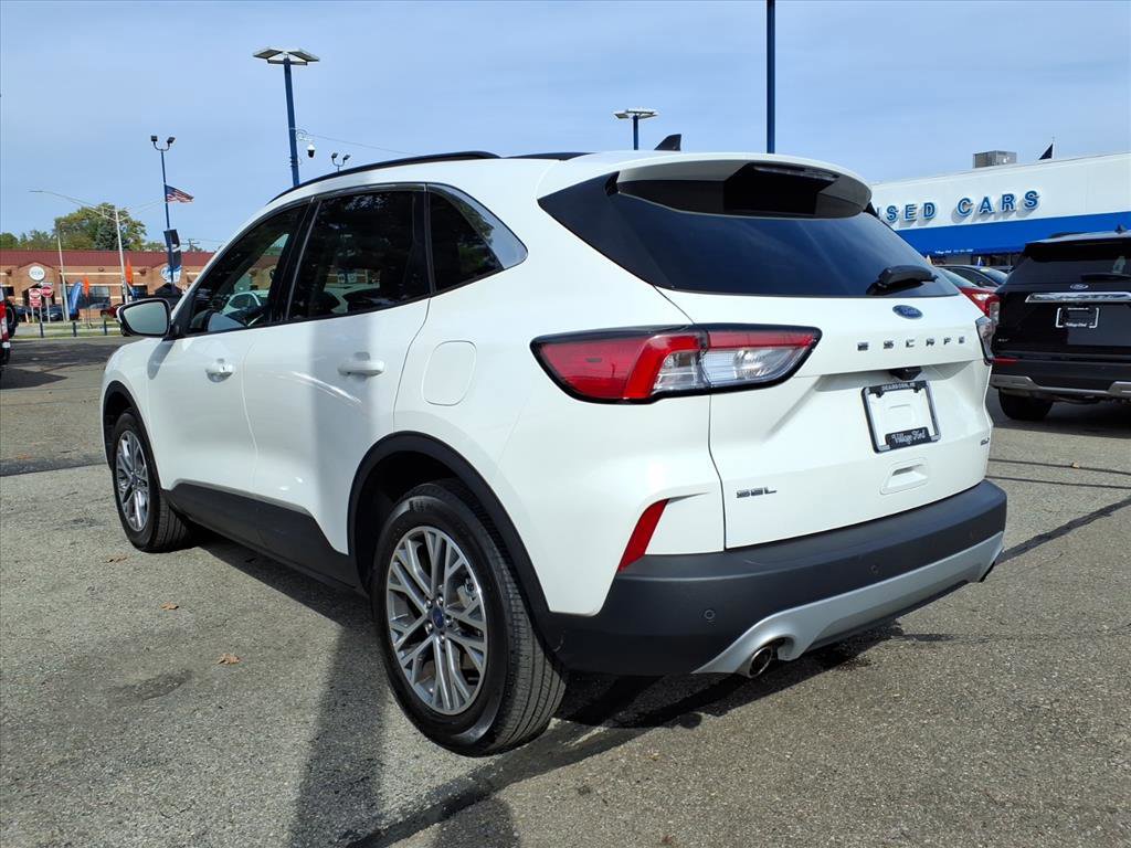 Certified 2022 Ford Escape SEL image 4