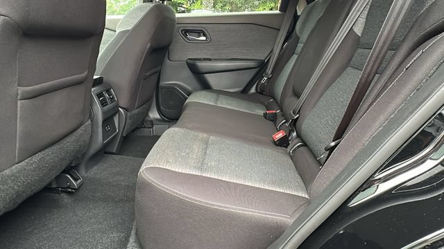 Used 2021 Nissan Rogue SV FWD image 21