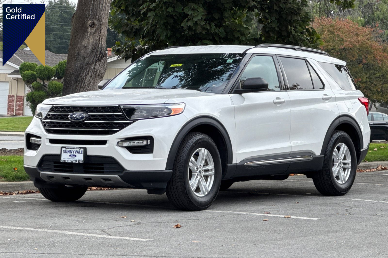 Certified 2022 Ford Explorer XLT w/ Equipment Group 202A