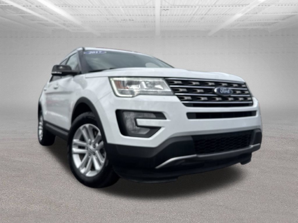 Certified 2017 Ford Explorer XLT FWD image 49