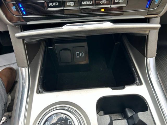 Certified 2021 Ford Explorer Platinum w/ Equipment Group 601A AWD/4WD image 81