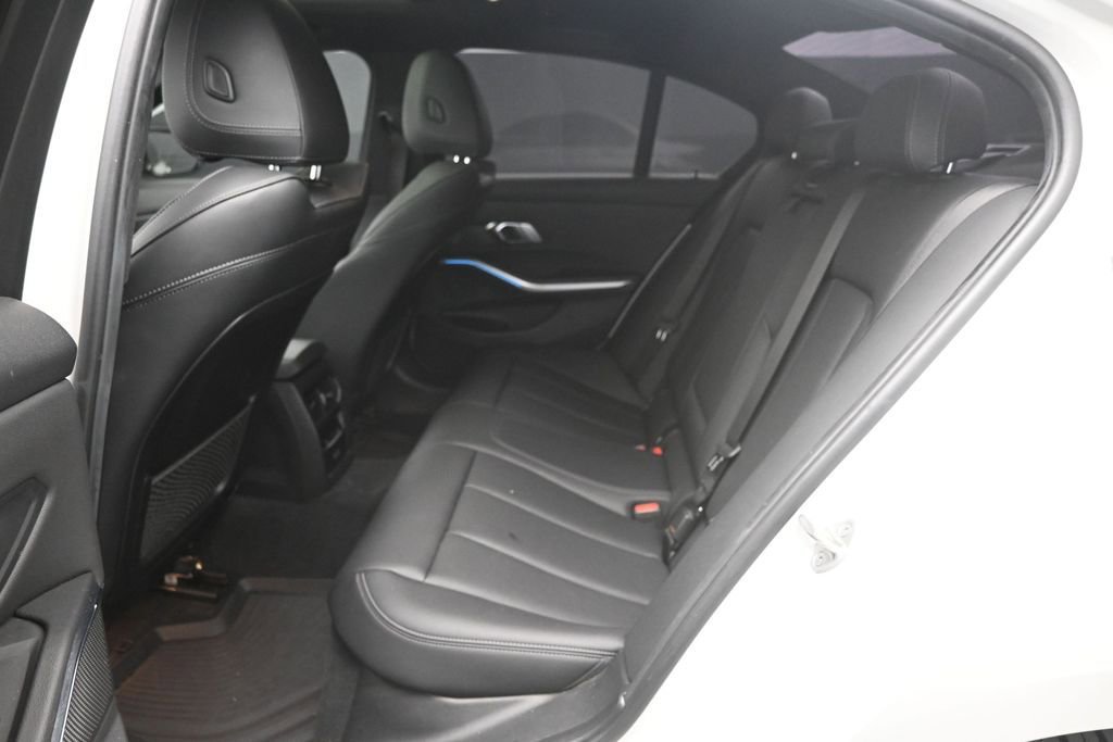 Used 2023 BMW 330i Sedan w/ Driving Assistance Package RWD image 25