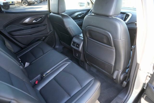 Used 2023 GMC Terrain SLT w/ Tech Package image 15