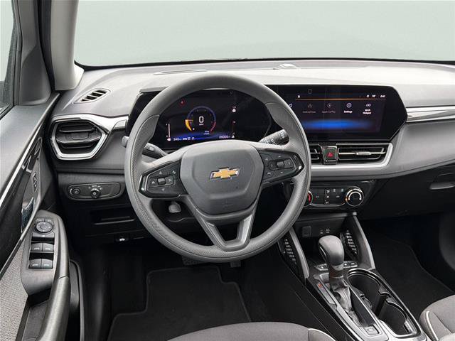 Used 2026 Chevrolet TrailBlazer LT AWD/4WD image 19
