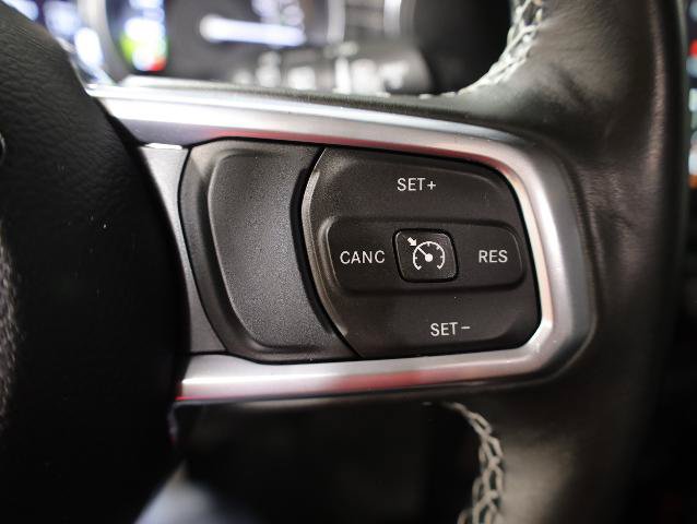 Used 2022 Jeep Wrangler Unlimited Sahara w/ Cold Weather Group AWD/4WD image 32