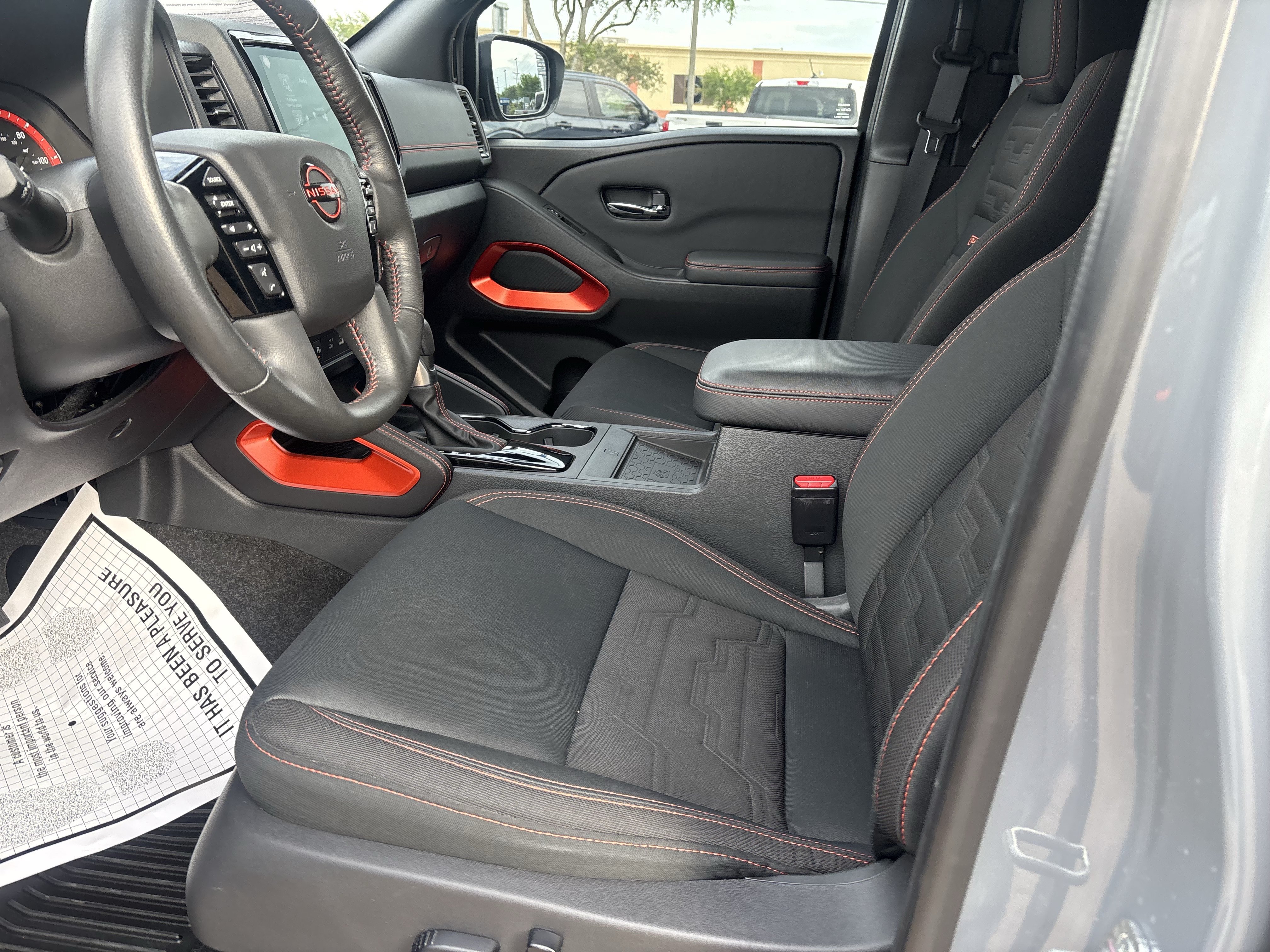 Used 2022 Nissan Frontier Pro-X RWD image 10
