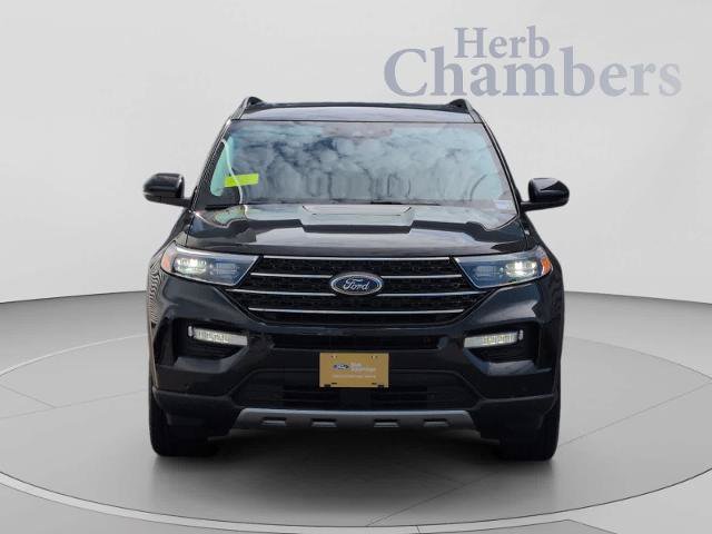 Certified 2023 Ford Explorer XLT w/ Equipment Group 202A AWD/4WD image 2