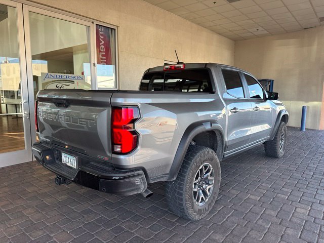 Used 2025 Chevrolet Colorado ZR2 w/ Technology Package AWD/4WD image 4