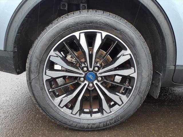 Certified 2022 Ford Escape SE w/ SE Sport Appearance Package image 24