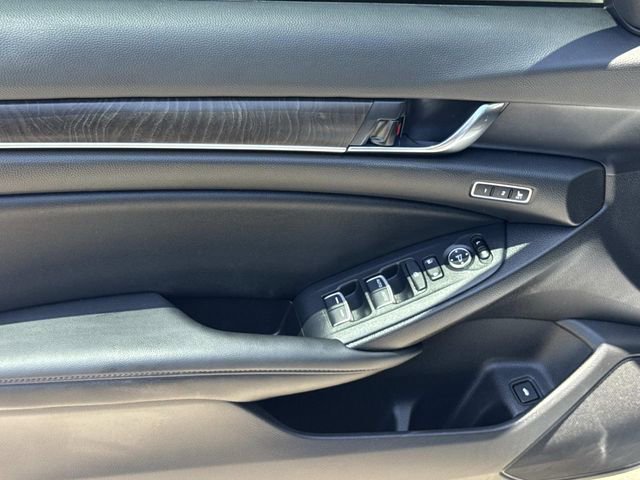Used 2022 Honda Accord Touring image 19