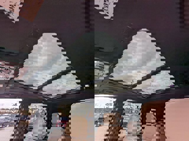 Used 2021 Chevrolet Tahoe Premier w/ Premium Package image 29