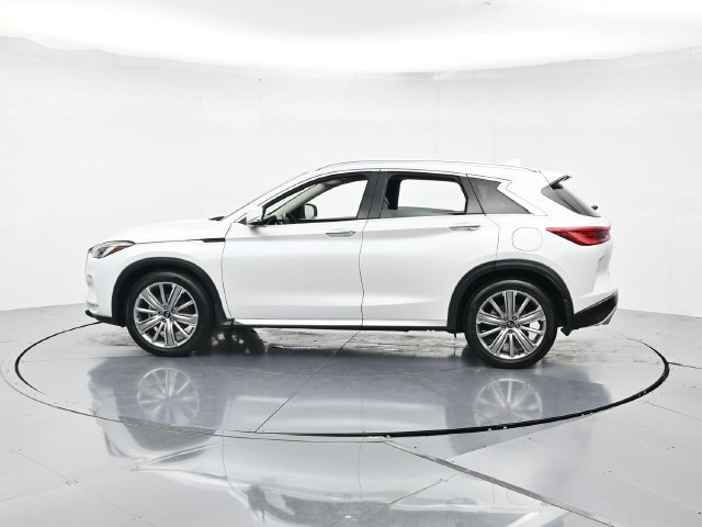Used 2023 INFINITI QX50 Sensory AWD/4WD image 7