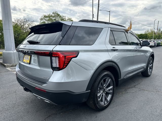 Certified 2025 Ford Explorer Active w/ Active Comfort Package AWD/4WD image 5