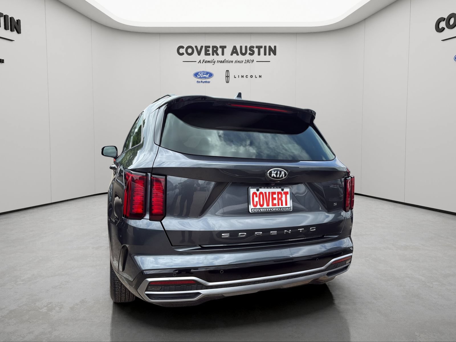 Used 2021 Kia Sorento S FWD image 4