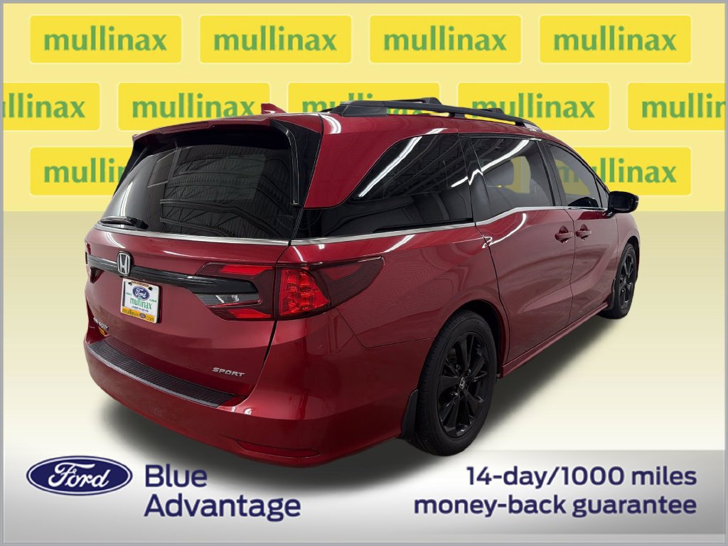 Used 2023 Honda Odyssey Sport image 3