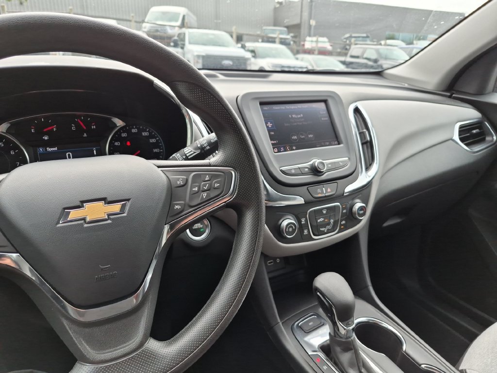 Used 2024 Chevrolet Equinox LS w/ LS Convenience Package AWD/4WD image 34