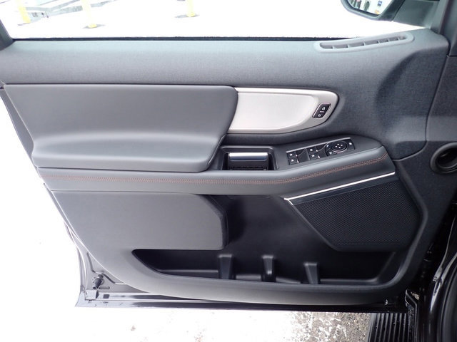 Certified 2025 Ford Expedition Active image 18