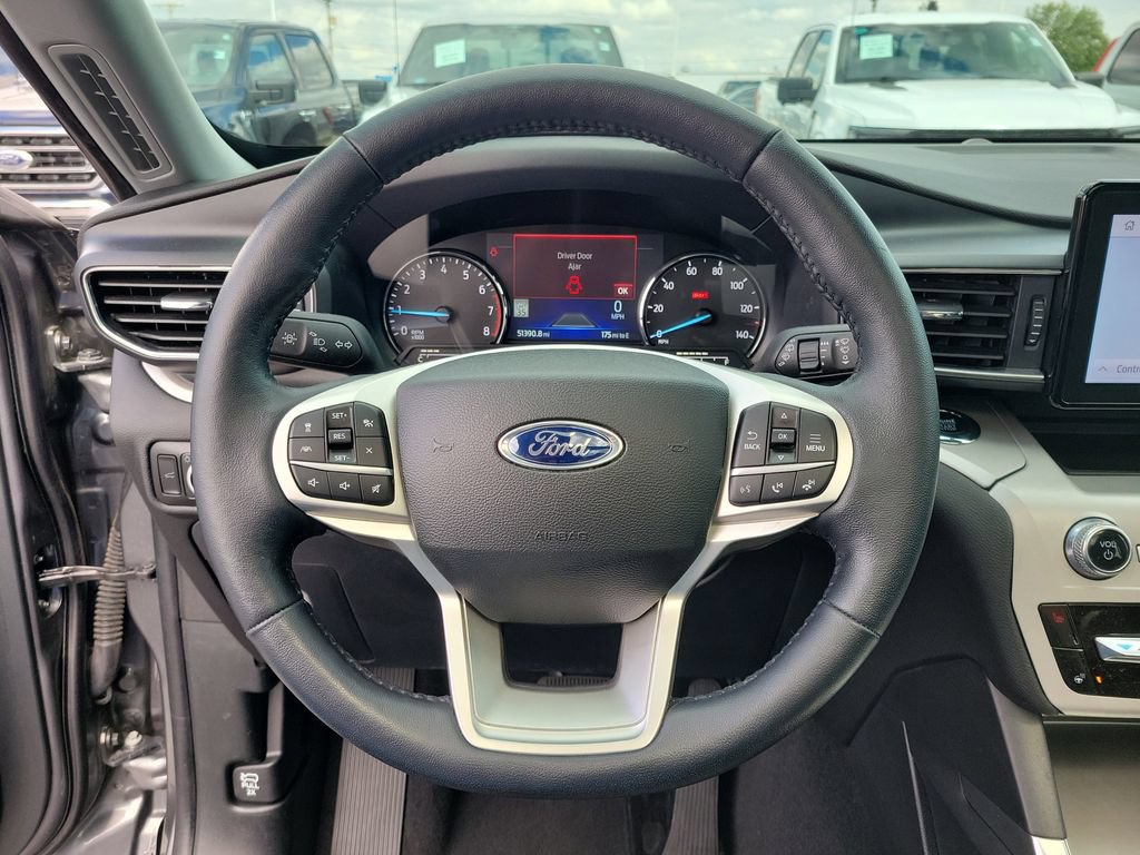 Certified 2023 Ford Explorer XLT w/ Equipment Group 202A AWD/4WD image 23