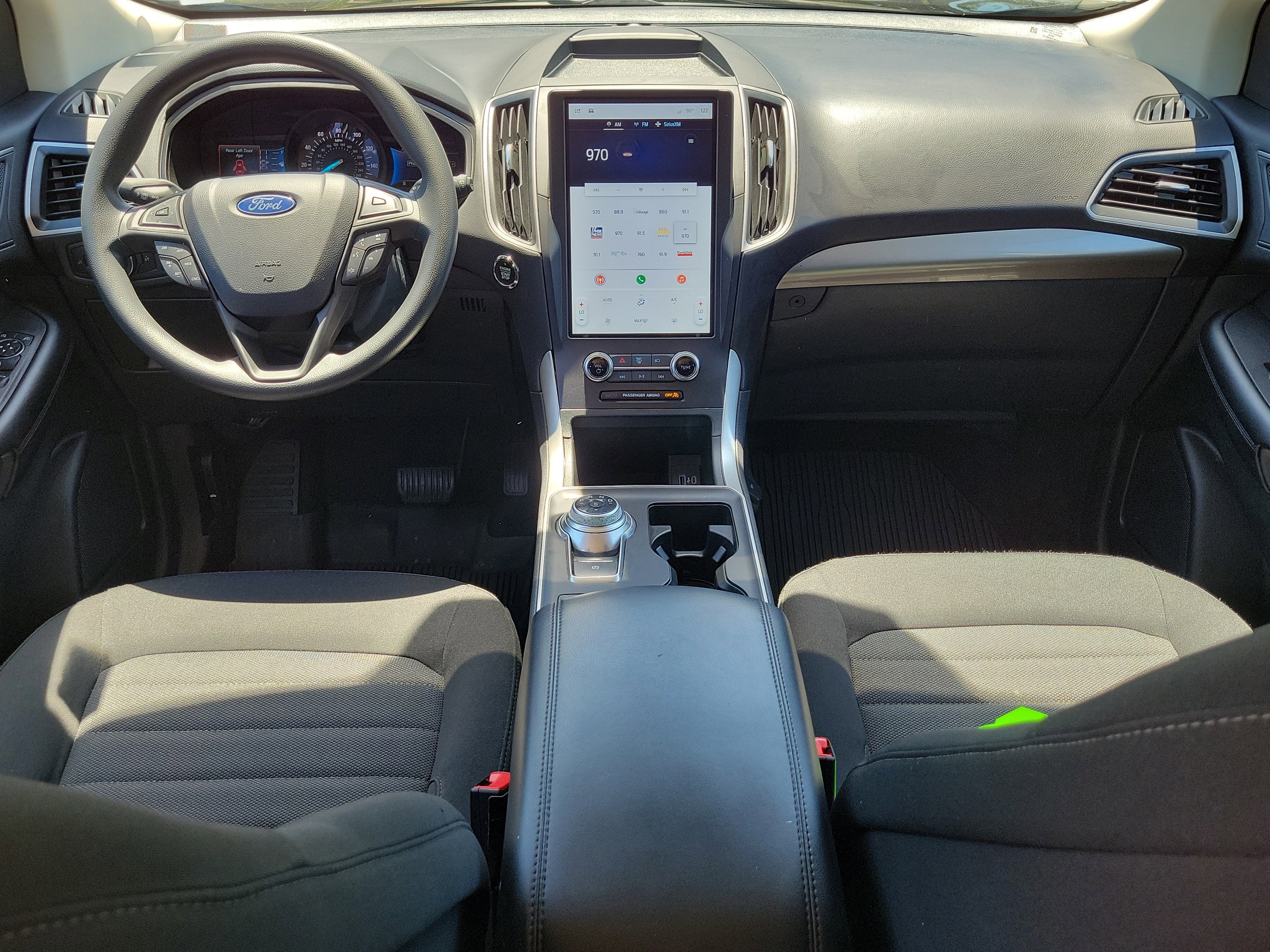 Certified 2024 Ford Edge SE image 14