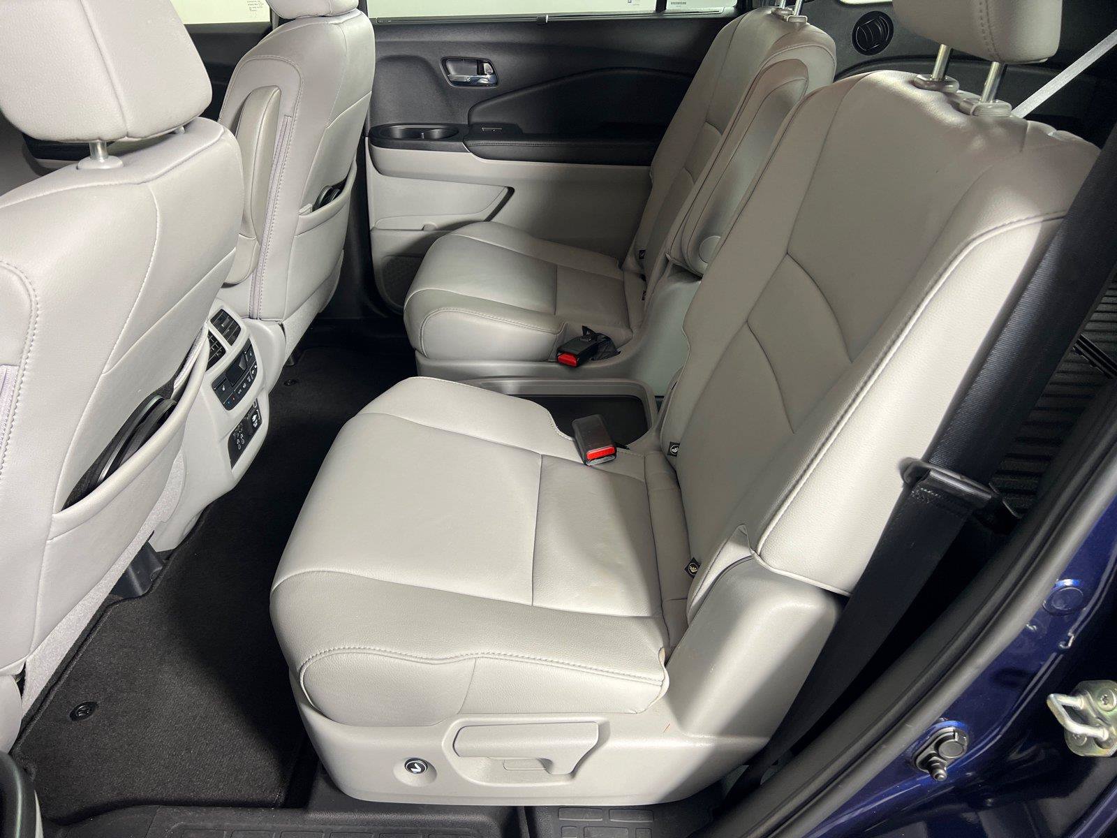 Used 2020 Honda Pilot Touring image 22