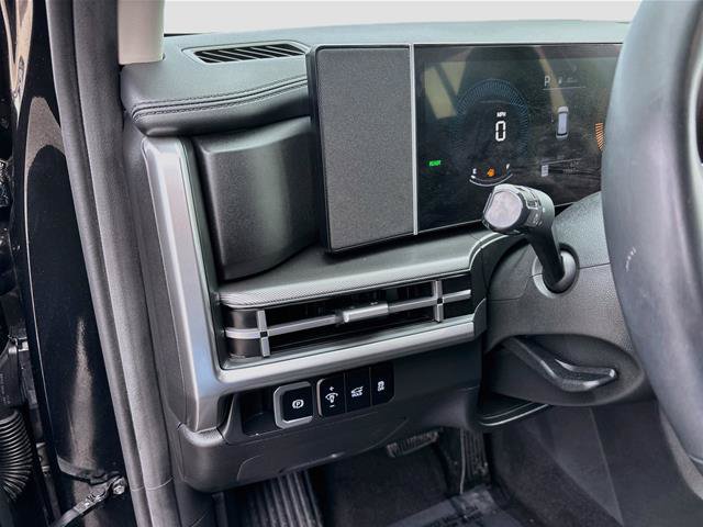 Used 2025 Hyundai Santa Fe SEL FWD image 10