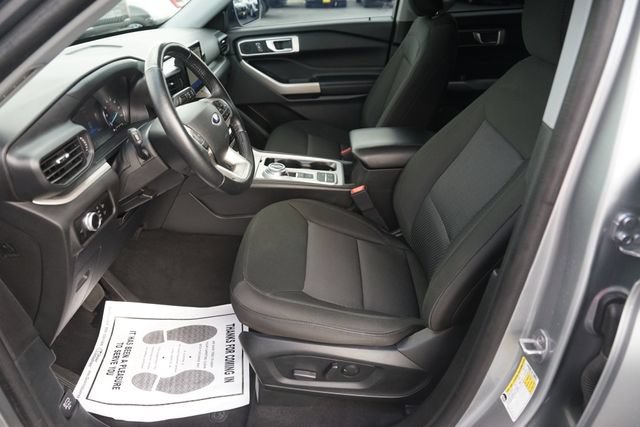 Certified 2022 Ford Explorer XLT RWD image 9