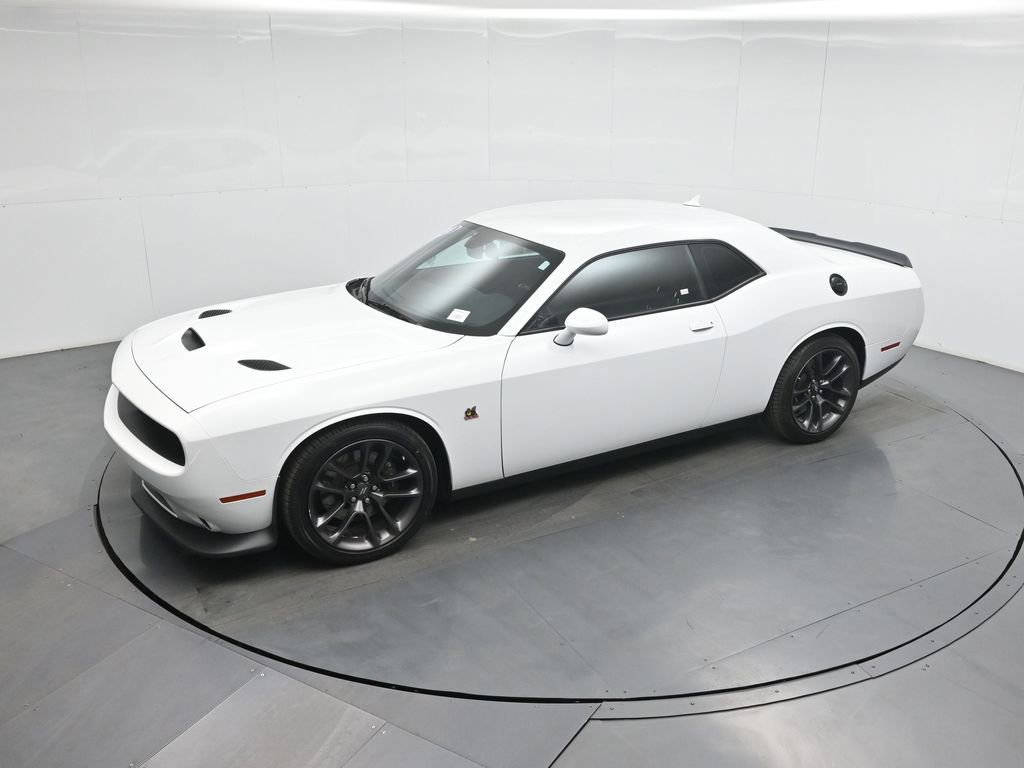 Used 2020 Dodge Challenger R/T Scat Pack RWD image 31