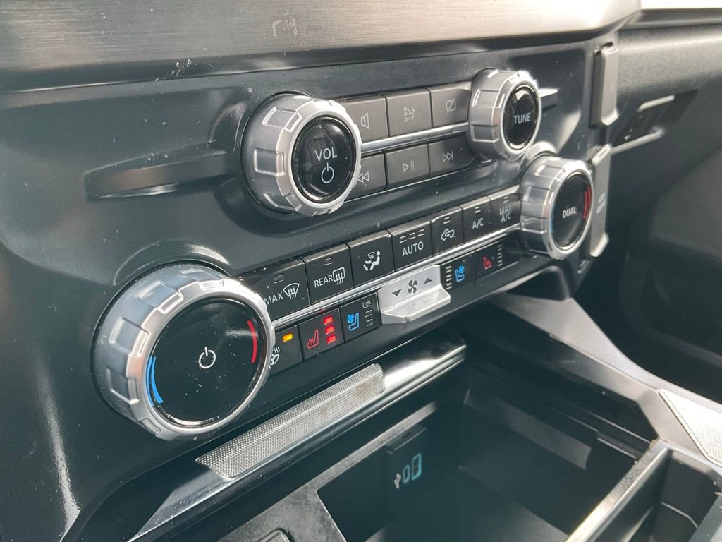 Certified 2023 Ford F250 Lariat w/ Lariat Ultimate Package image 13