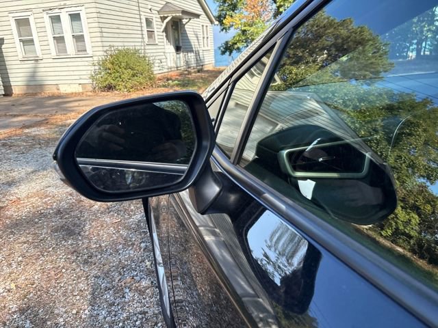 Used 2023 Toyota Corolla SE image 43