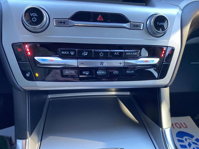 Certified 2022 Ford Explorer XLT w/ Equipment Group 202A image 20