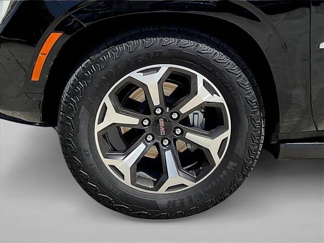 Used 2026 GMC Yukon XL AT4 Ultimate AWD/4WD image 10