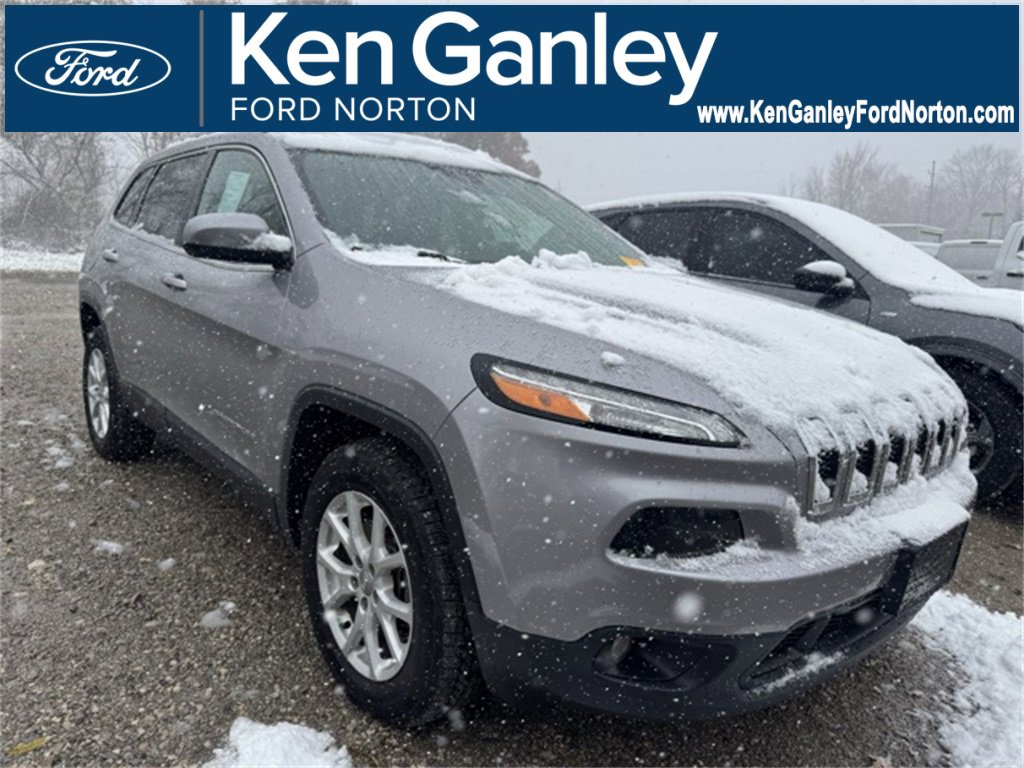 Used 2017 Jeep Cherokee Latitude w/ Comfort/Convenience Group
