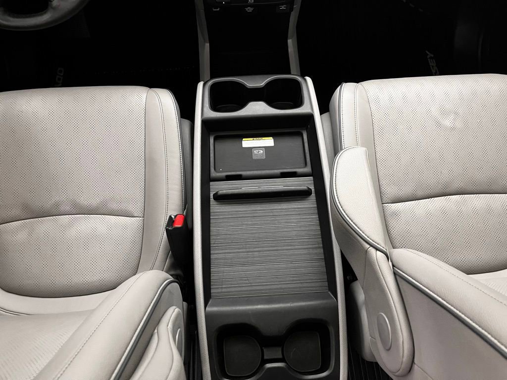 Used 2023 Honda Odyssey Elite image 26