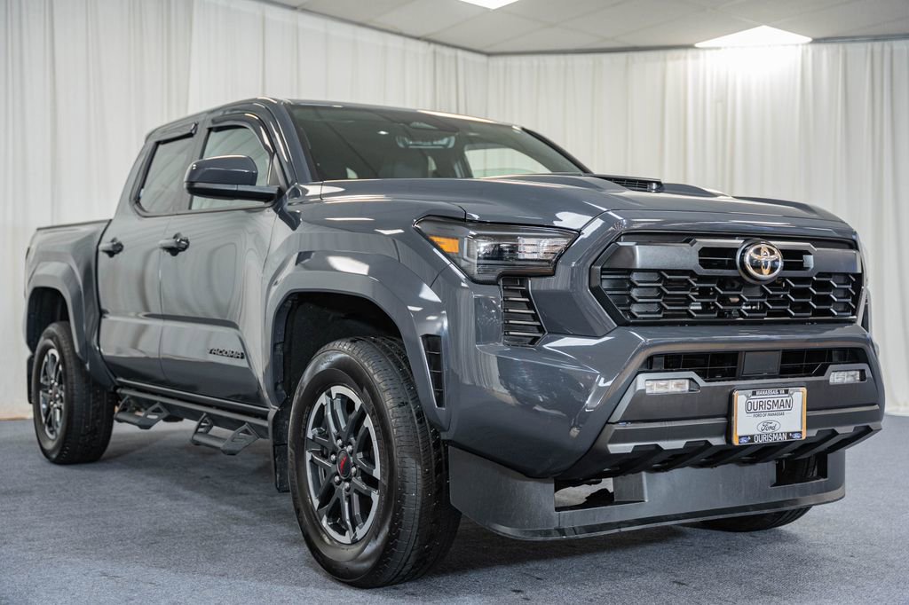 Used 2025 Toyota Tacoma TRD Sport