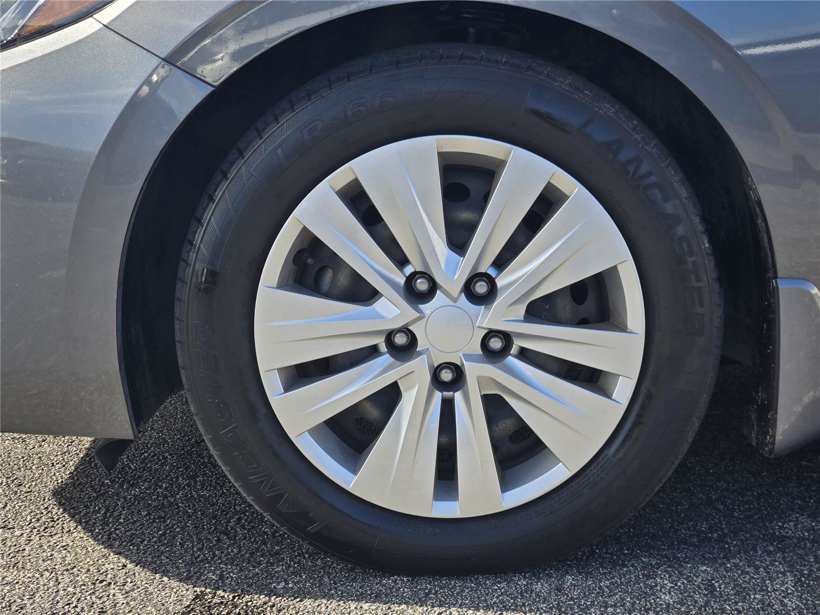 Used 2024 Nissan Sentra S FWD image 11