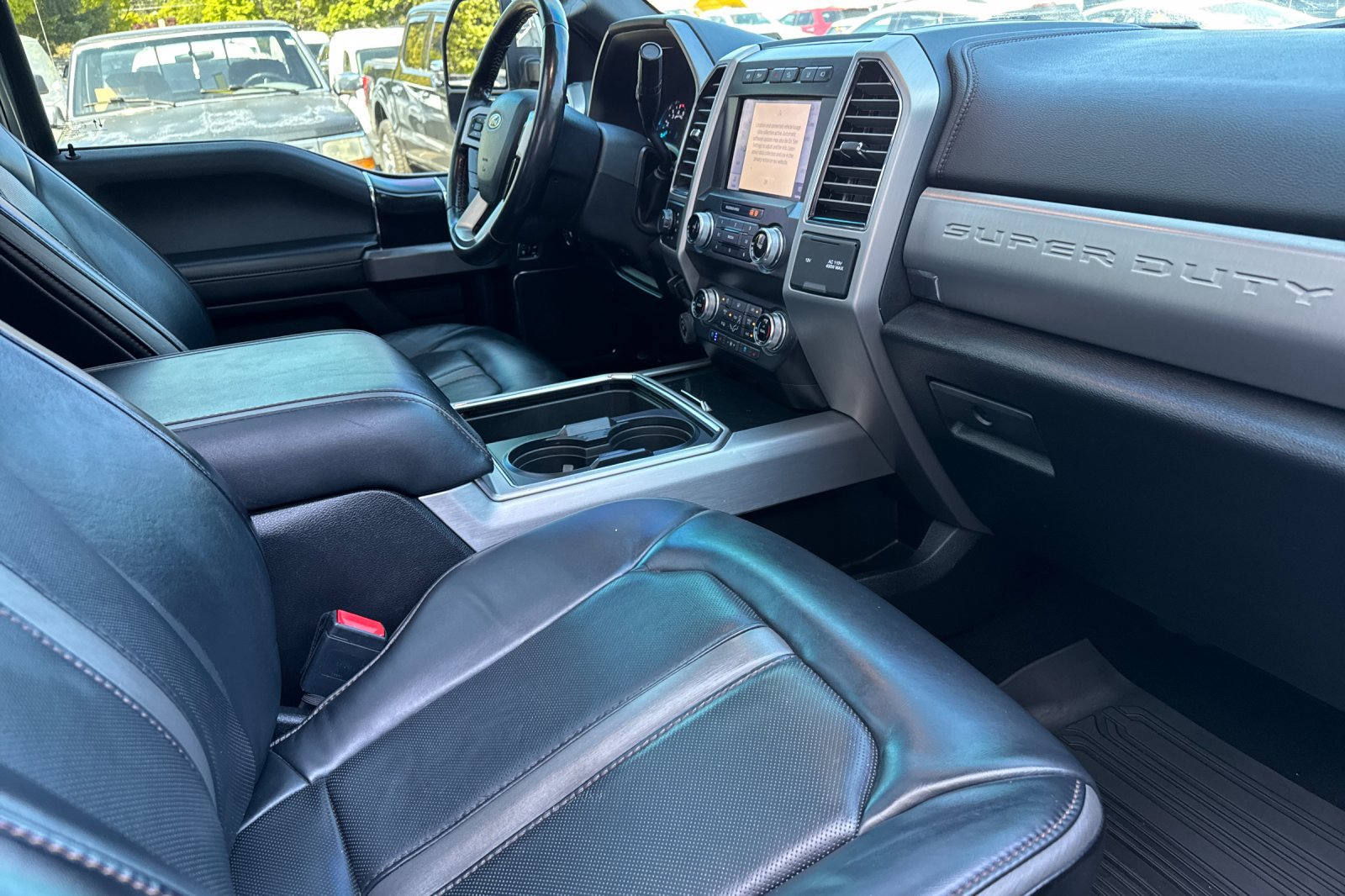 Certified 2020 Ford F250 Platinum w/ Tremor Off-Road Package AWD/4WD image 15