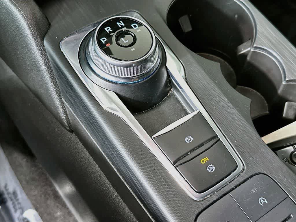 Certified 2025 Ford Escape ST-Line FWD image 18