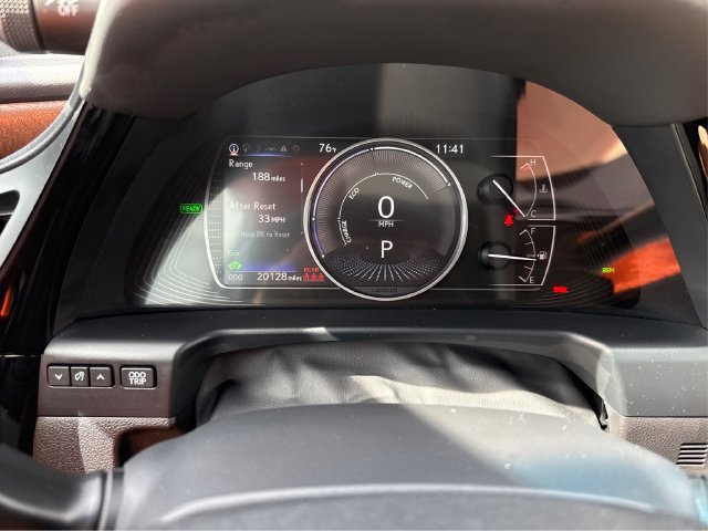 Used 2025 Lexus ES 300h w/ Premium Package FWD image 24