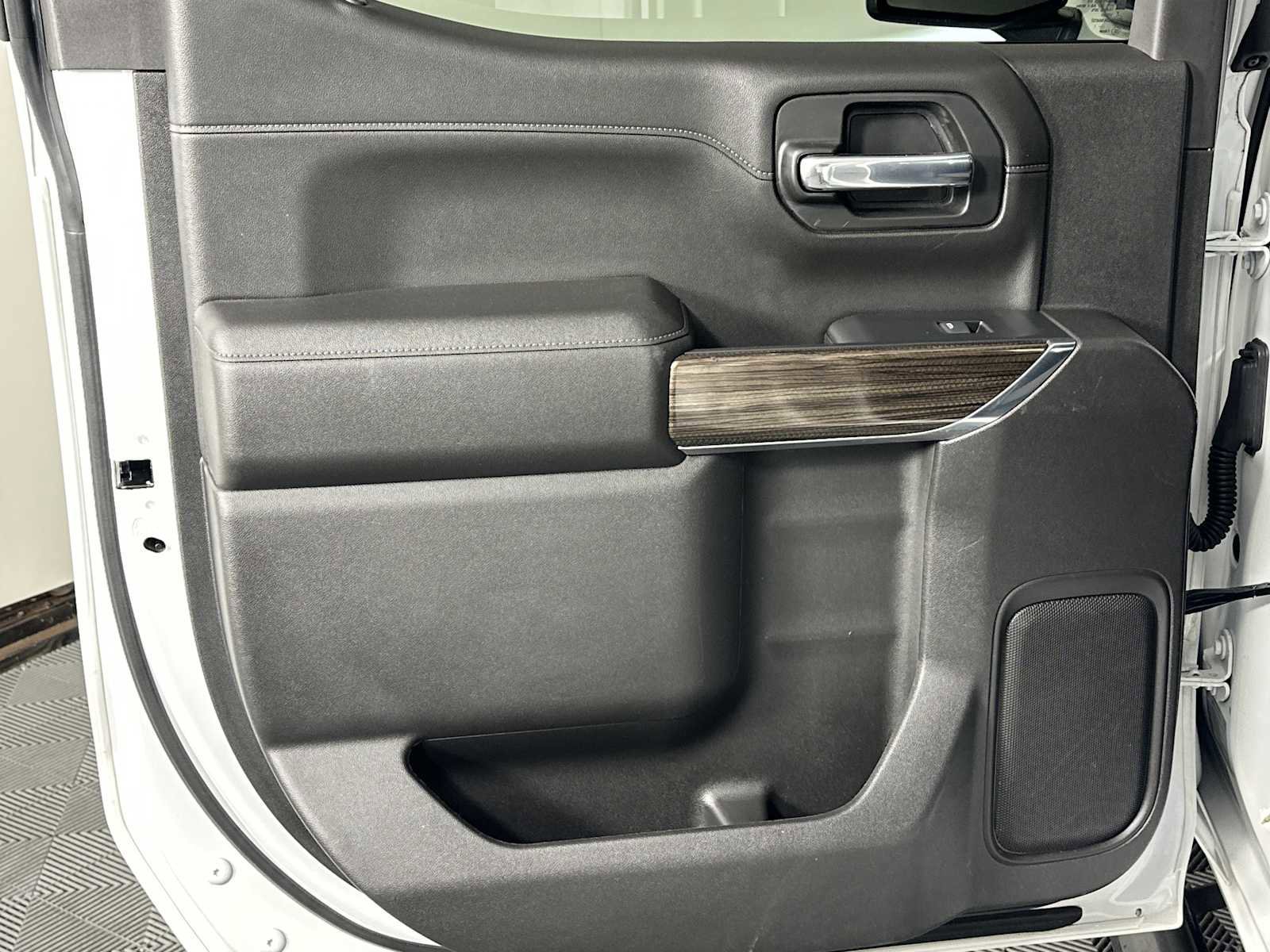 Used 2021 Chevrolet Silverado 1500 RST w/ Z71 Off-Road Package image 24