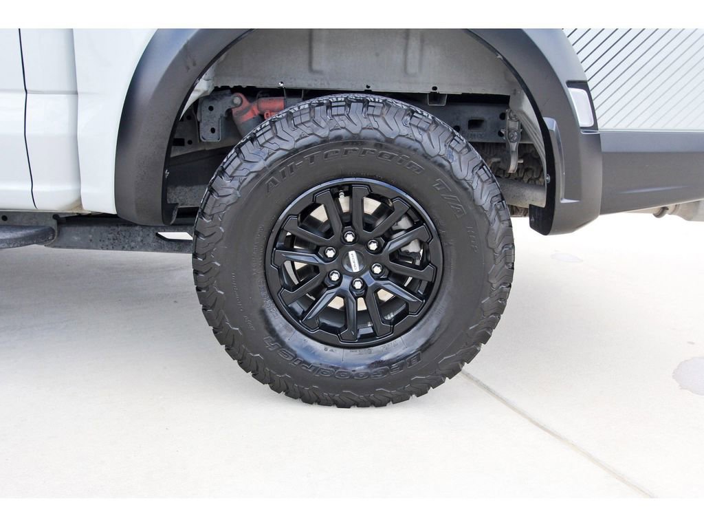 Certified 2024 Ford F150 Raptor AWD/4WD image 32